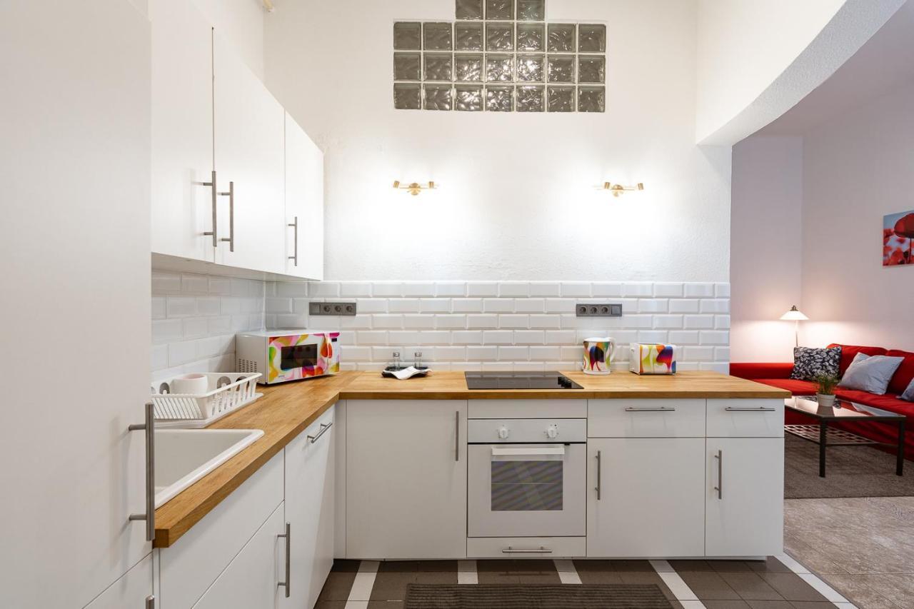 Lovely Apartment Close To Synagogue And Szimpla Garden Budapest Luaran gambar